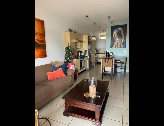 2 BEDROOM APARTMENT FOR SALE IN BRYANSTON